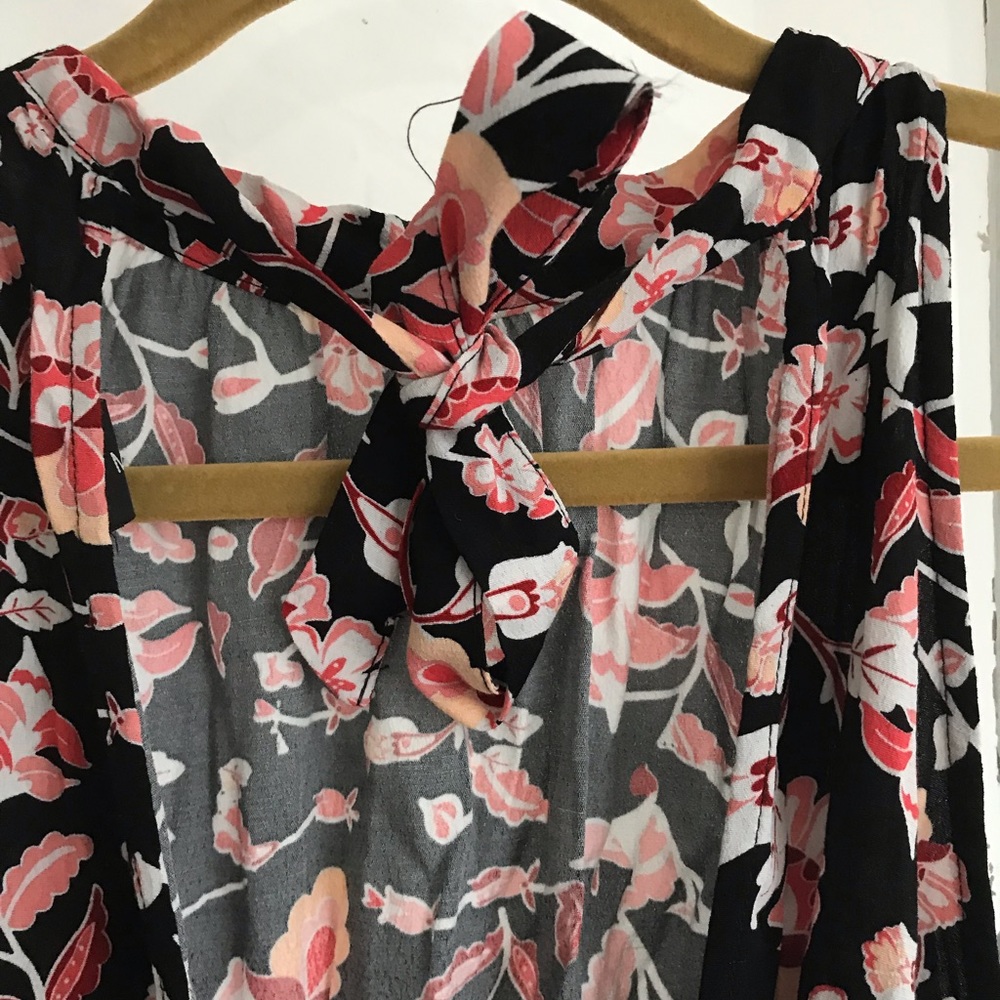 Mini floral halter dress - Picture 6 of 7